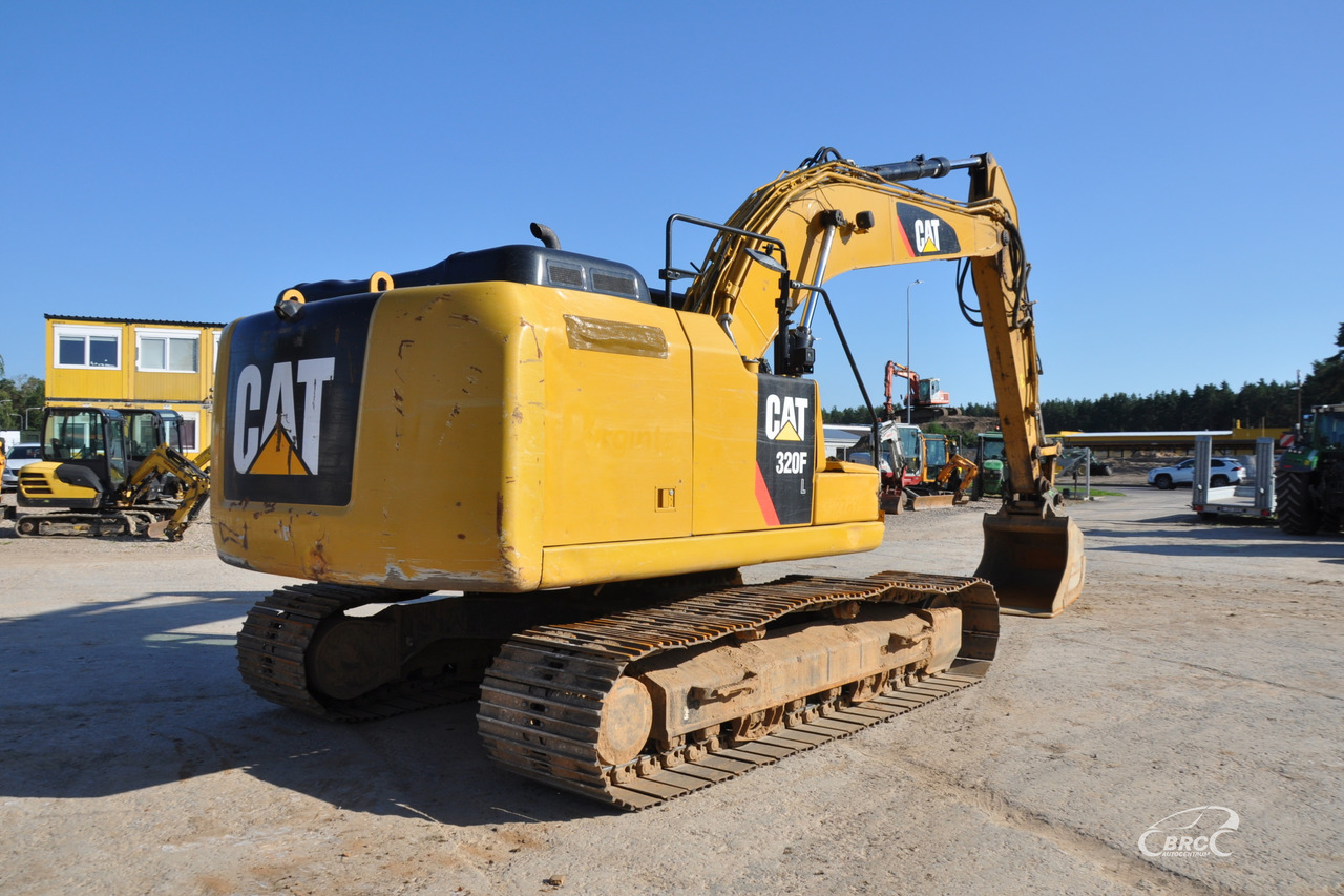 Caterpillar 320 - حفارات زحافة: صور 5 Caterpillar 320 - حفارات زحافة: صور 5