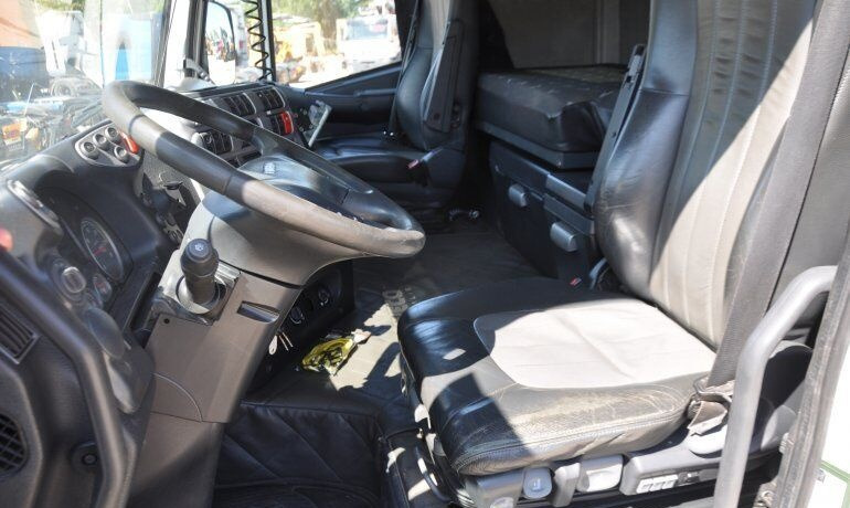 شاحنة جرار IVECO Stralis 6x2: صور 9