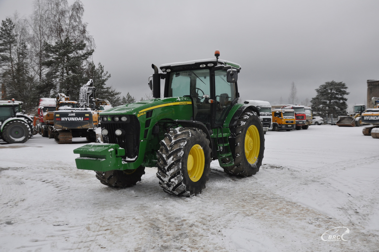 John Deere 8245R - جرار: صور 1 John Deere 8245R - جرار: صور 1