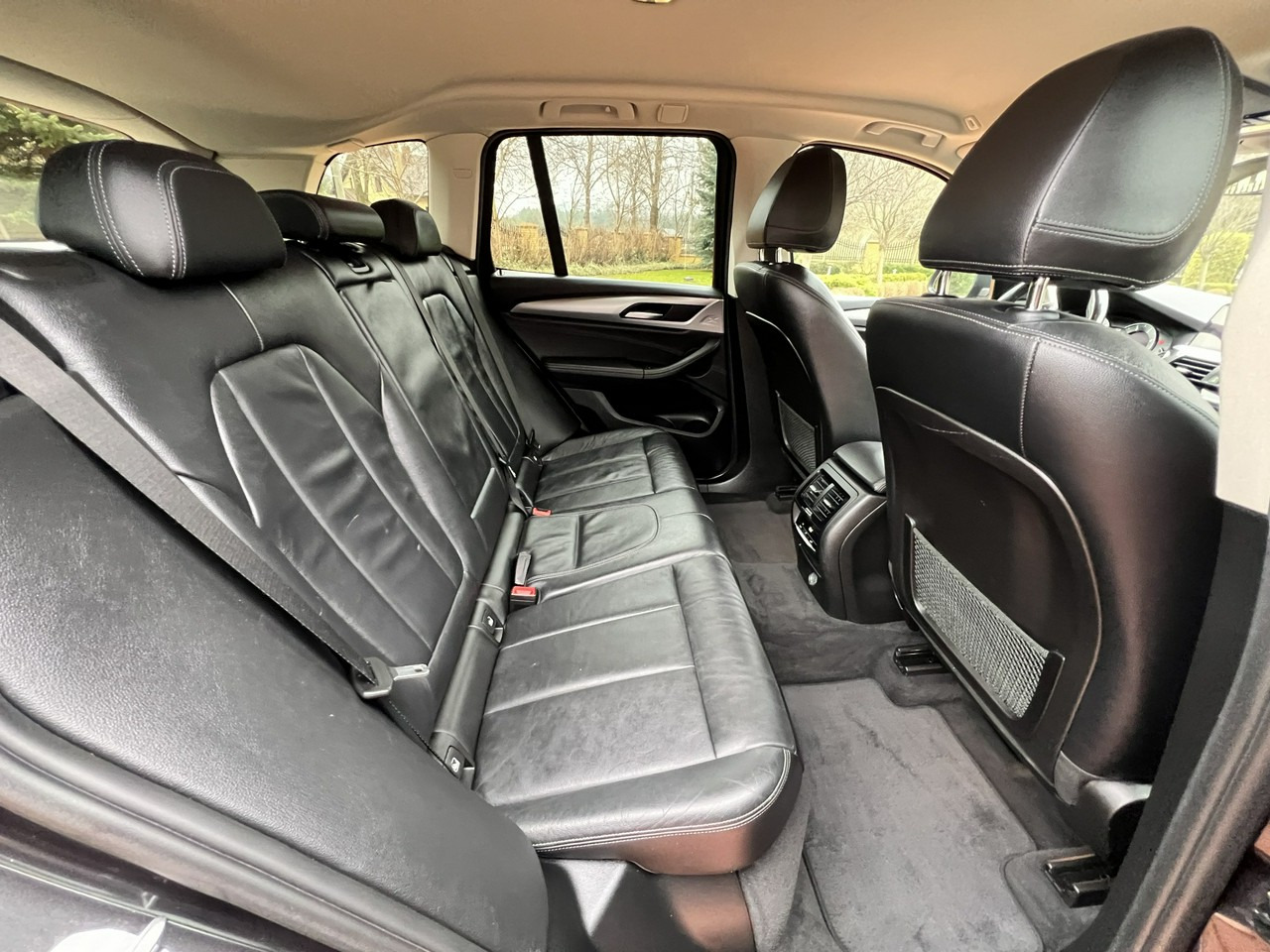 سيارة دفع رباعي BMW X3: صور 33