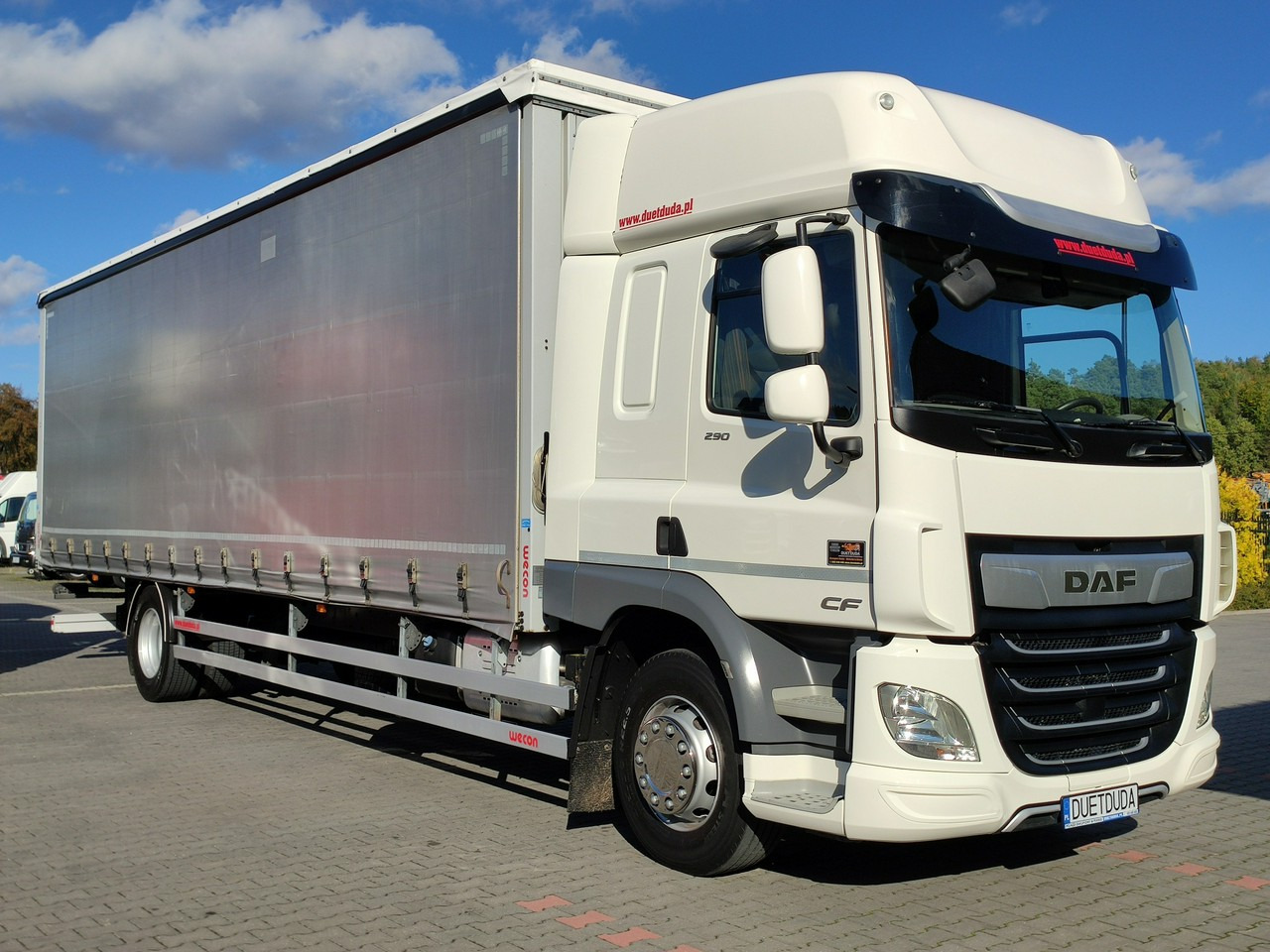 DAF CF 290 E6 Firana Tył Drzwi Dach Podnoszony / Zsuwany Długi 9.30m - شاحنة ستارة: صور 1 DAF CF 290 E6 Firana Tył Drzwi Dach Podnoszony / Zsuwany Długi 9.30m - شاحنة ستارة: صور 1