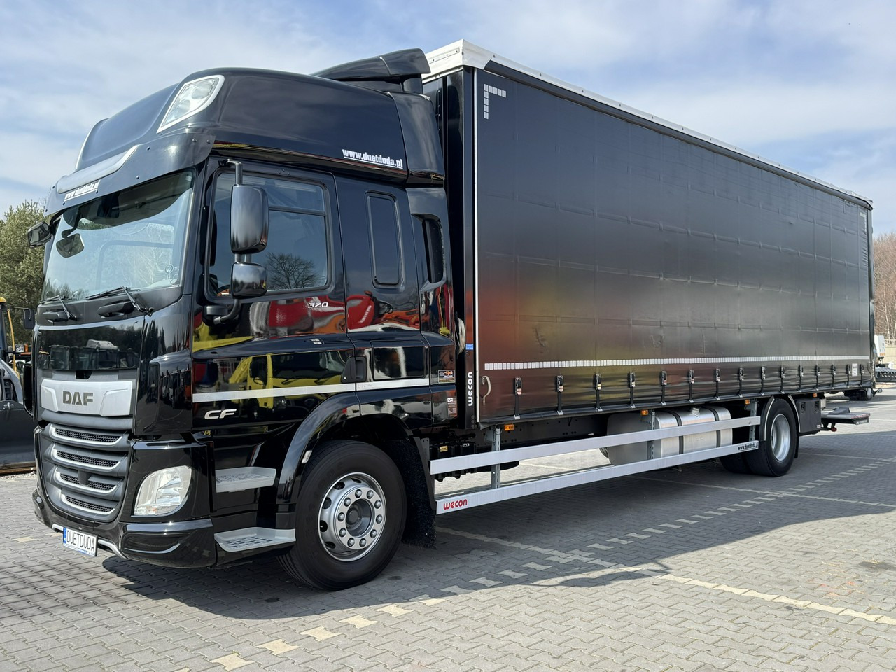 DAF CF 320 E6 Winda Firana Tył Drzwi Dach Zsuwany Długi 9.40m - شاحنة ستارة: صور 2 DAF CF 320 E6 Winda Firana Tył Drzwi Dach Zsuwany Długi 9.40m - شاحنة ستارة: صور 2