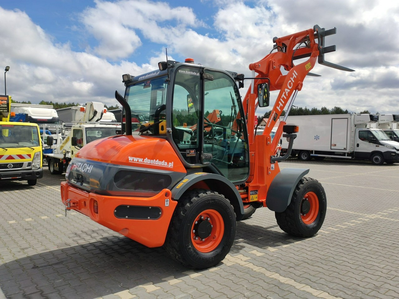Hitachi ZW75 Wheel Loader Szybko-Złącze Widły Stan Bardzo Dobry - اللودر بعجل: صور 5 Hitachi ZW75 Wheel Loader Szybko-Złącze Widły Stan Bardzo Dobry - اللودر بعجل: صور 5