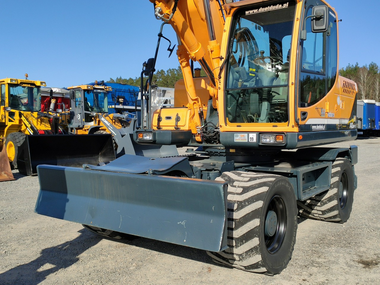 Hyundai 140W-9 Łyżka Skarpowa+Szybko Złącze !!! STAN Bardzo Dobry !!! - حفارة على عجلات: صور 4 Hyundai 140W-9 Łyżka Skarpowa+Szybko Złącze !!! STAN Bardzo Dobry !!! - حفارة على عجلات: صور 4