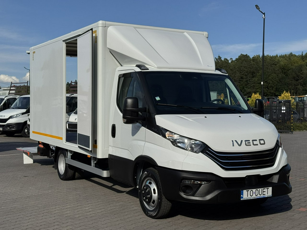 Iveco Daily 35C14 - الشاحنات الصغيرة صندوق مغلق: صور 3 Iveco Daily 35C14 - الشاحنات الصغيرة صندوق مغلق: صور 3