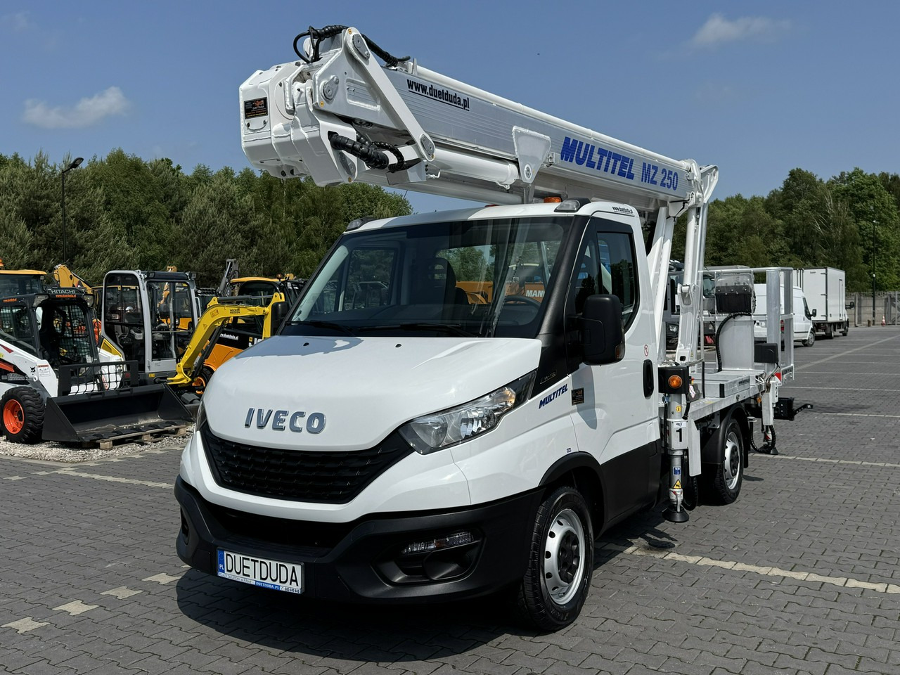Iveco Daily 35S14 - مصاعد الازدهار محمولة على شاحنة: صور 4 Iveco Daily 35S14 - مصاعد الازدهار محمولة على شاحنة: صور 4