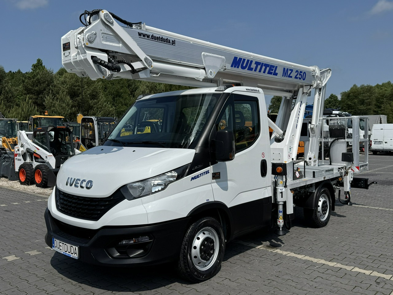 Iveco Daily 35S14 - مصاعد الازدهار محمولة على شاحنة: صور 2 Iveco Daily 35S14 - مصاعد الازدهار محمولة على شاحنة: صور 2