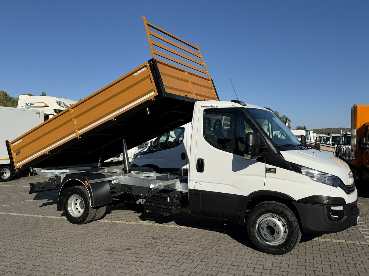 Iveco Daily 65C15 V H - قلاب صغير: صور 5 Iveco Daily 65C15 V H - قلاب صغير: صور 5