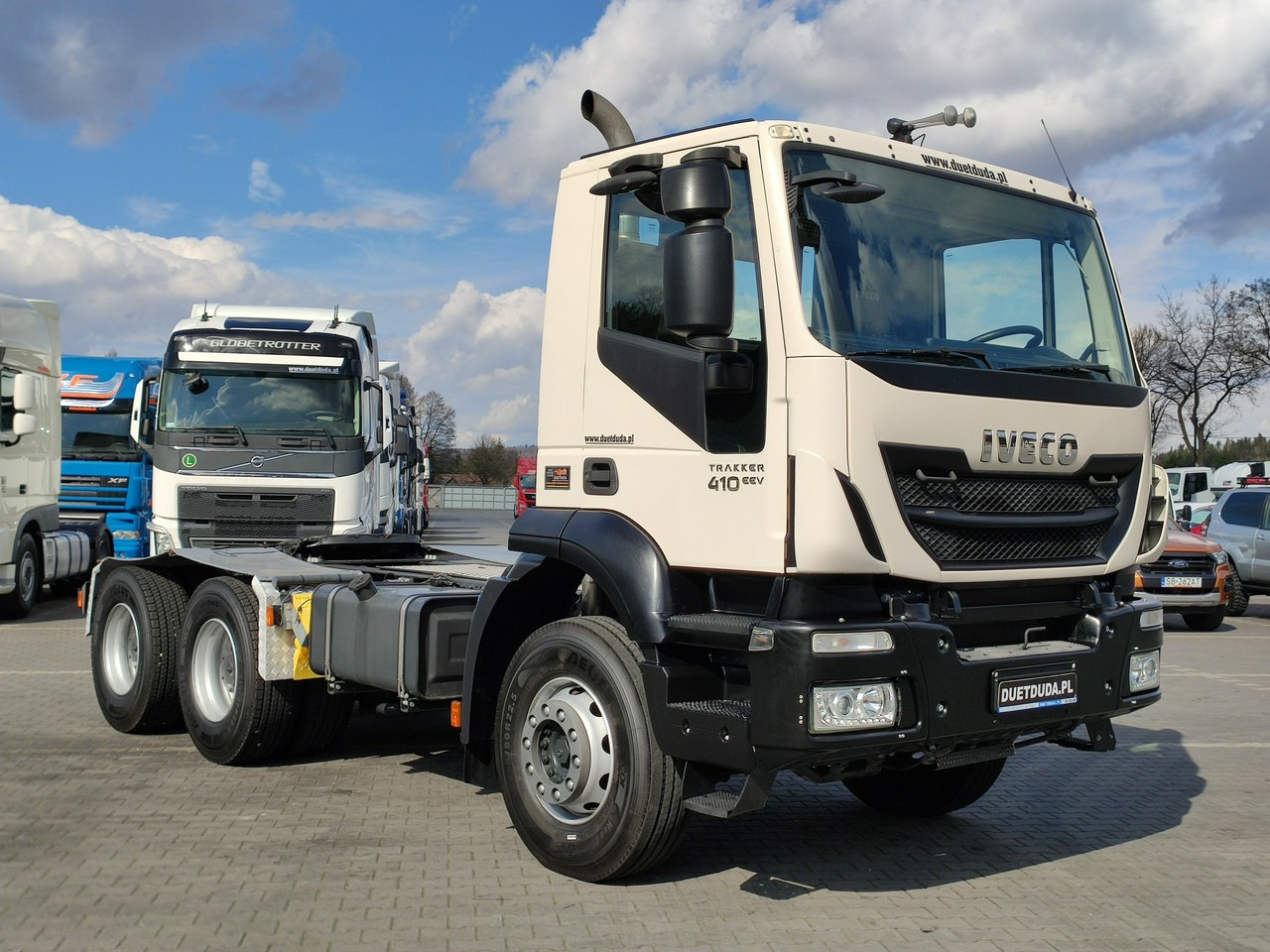 Iveco Trakker 26.410 6x4 Manual Mały Przebieg tylko-46000km - شاحنة جرار: صور 1 Iveco Trakker 26.410 6x4 Manual Mały Przebieg tylko-46000km - شاحنة جرار: صور 1