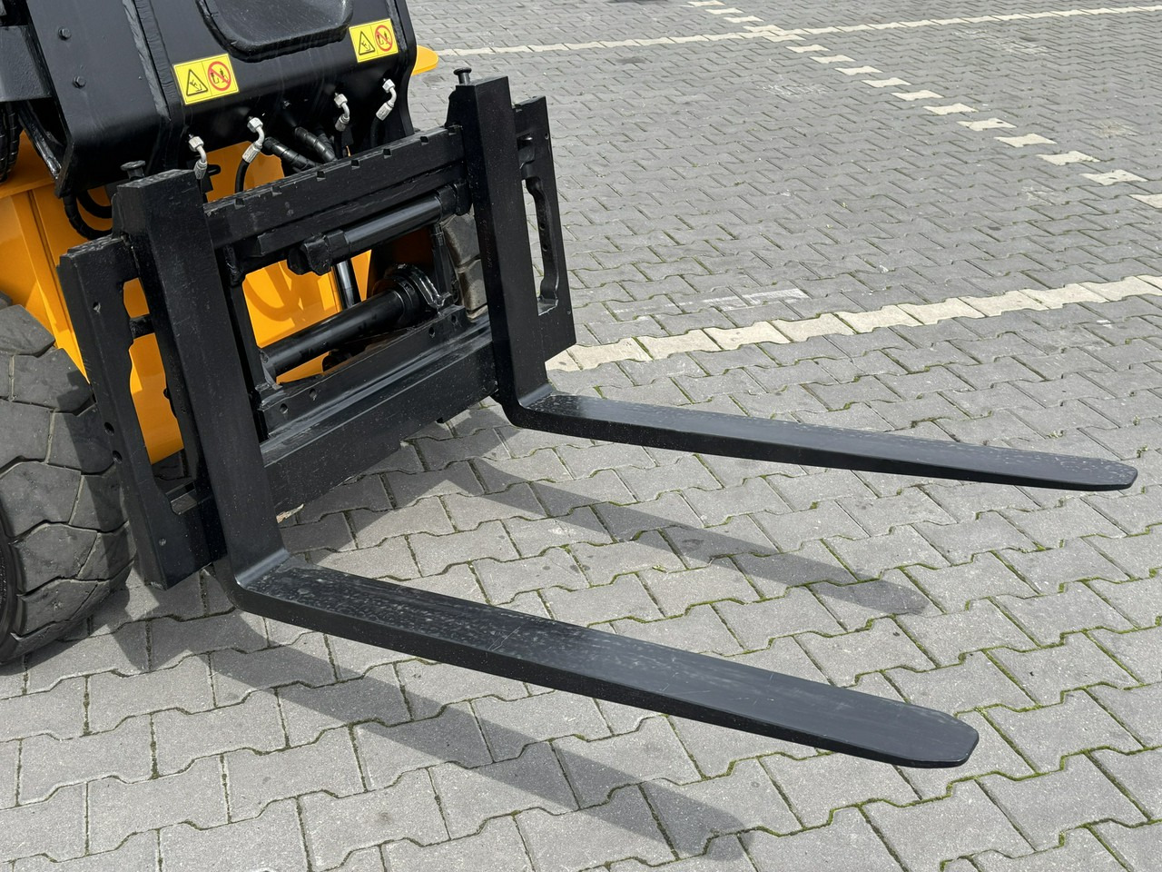 JCB TLT 35D 4x4 T4 TELESKOP / TELESKOPOWY Ładowarka Teleskopowa - رافعة تلسكوبية: صور 4 JCB TLT 35D 4x4 T4 TELESKOP / TELESKOPOWY Ładowarka Teleskopowa - رافعة تلسكوبية: صور 4