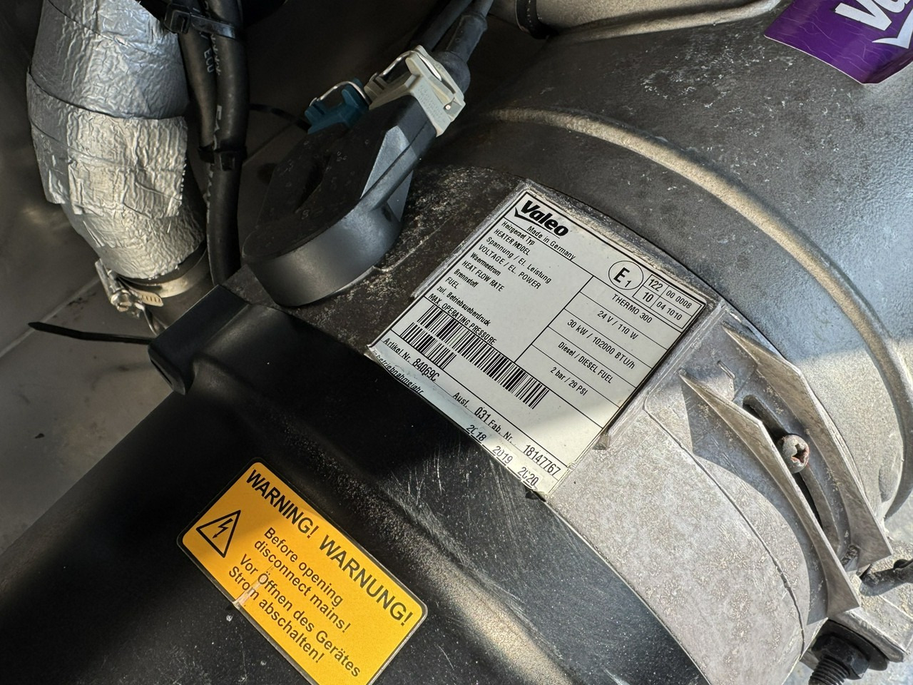 نصف مقطورة صهريج Lag Spożywcza Magyar Izolowana Webasto Pompa Elektryczna do Zrzutu: صور 10 نصف مقطورة صهريج Lag Spożywcza Magyar Izolowana Webasto Pompa Elektryczna do Zrzutu: صور 10