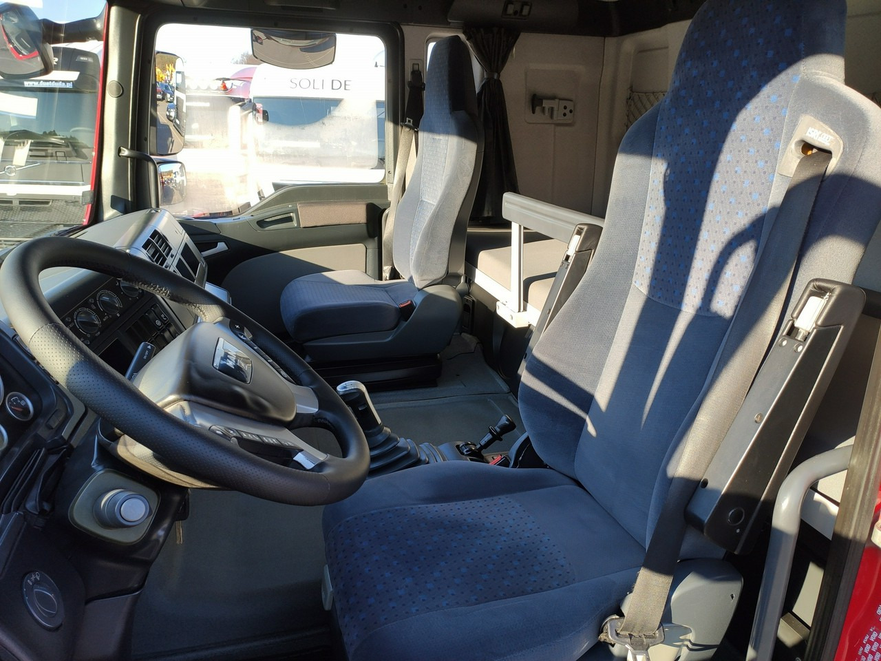 قلابات, شاحنة كرين MAN Man 26.440 6x4 HDS HIAB 166 B-3 DUO Wywrotka Meiller 2-stronna: صور 39 قلابات, شاحنة كرين MAN Man 26.440 6x4 HDS HIAB 166 B-3 DUO Wywrotka Meiller 2-stronna: صور 39