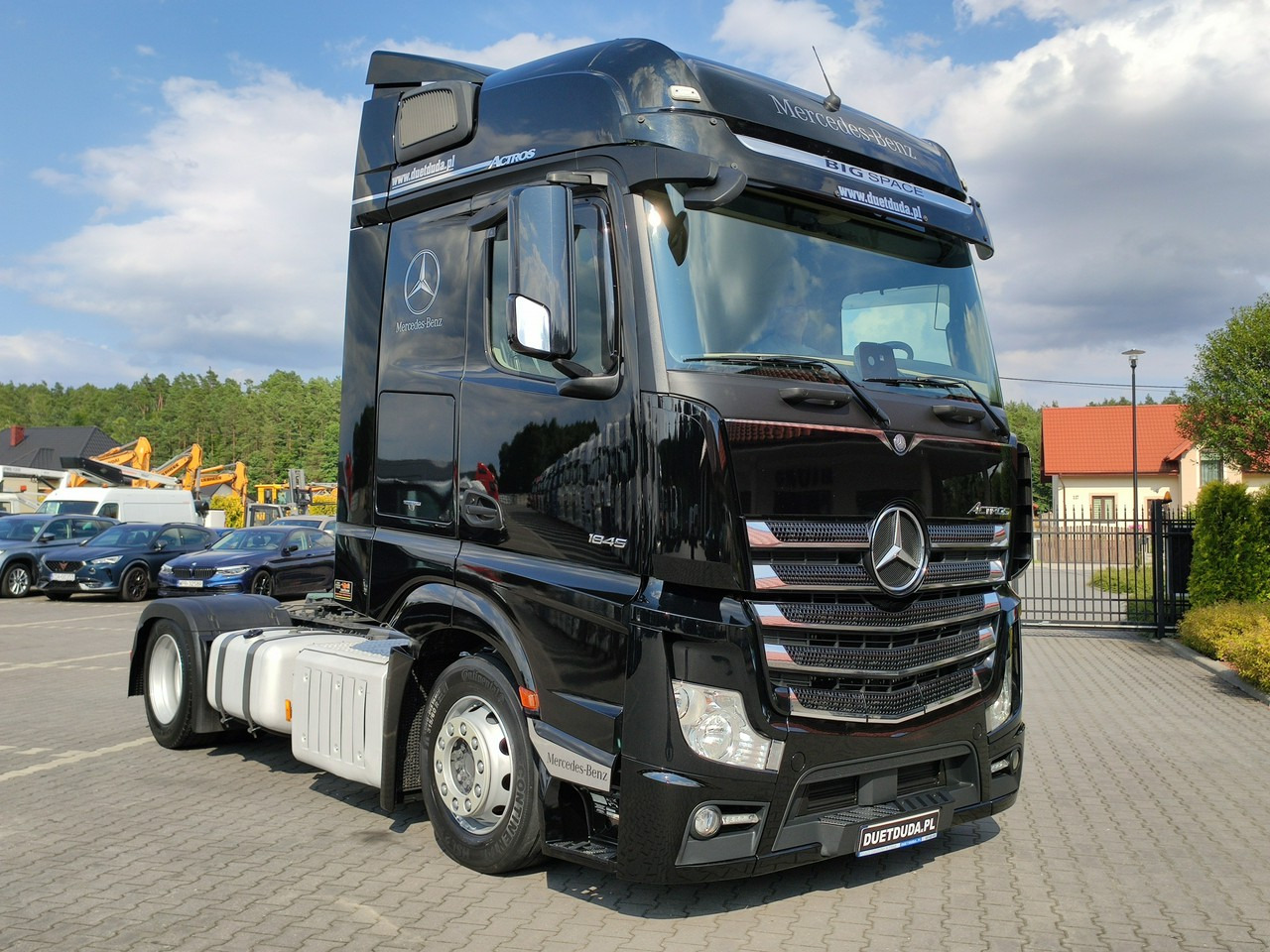 Mercedes ACTROS 1845 Euro 6 Big Space Low Deck Mega !!! - شاحنة جرار: صور 4 Mercedes ACTROS 1845 Euro 6 Big Space Low Deck Mega !!! - شاحنة جرار: صور 4