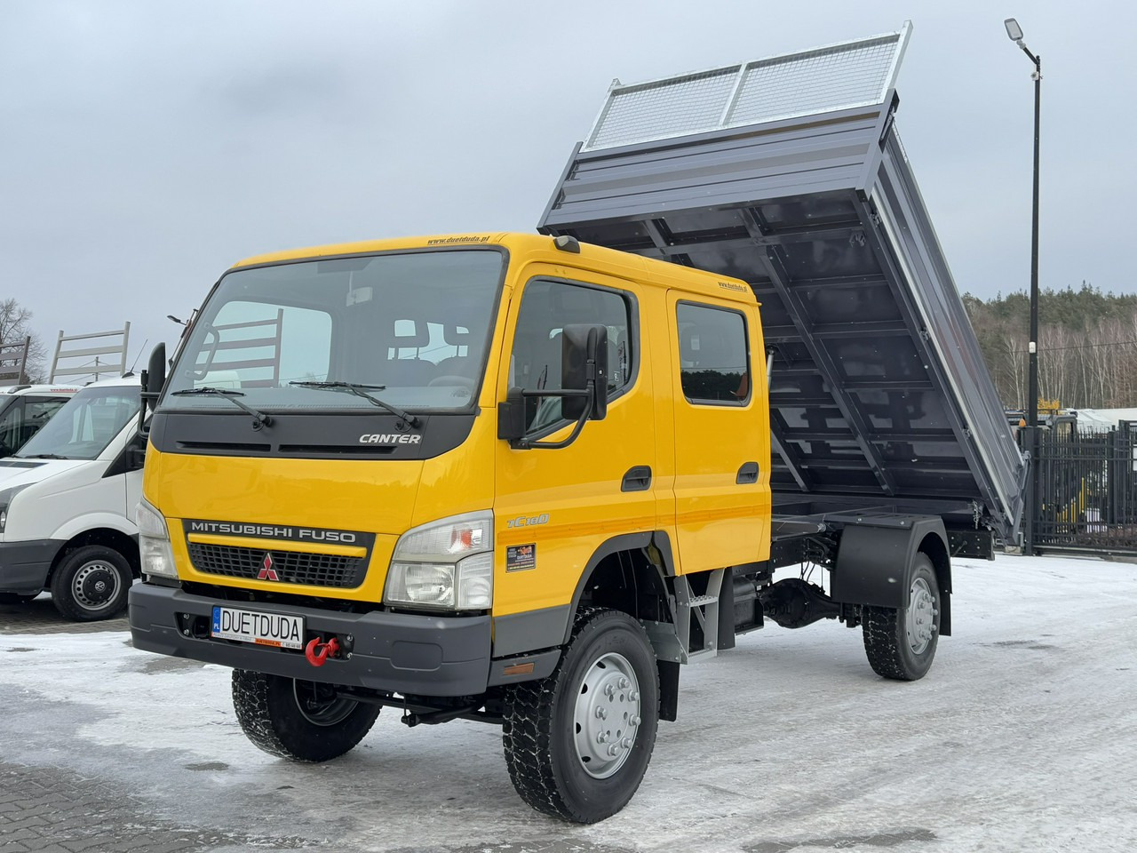 Mitsubishi Canter Fuso 4x4 17C18D 4.9/180KM Wywrotka 3-stronna - قلابات: صور 3 Mitsubishi Canter Fuso 4x4 17C18D 4.9/180KM Wywrotka 3-stronna - قلابات: صور 3