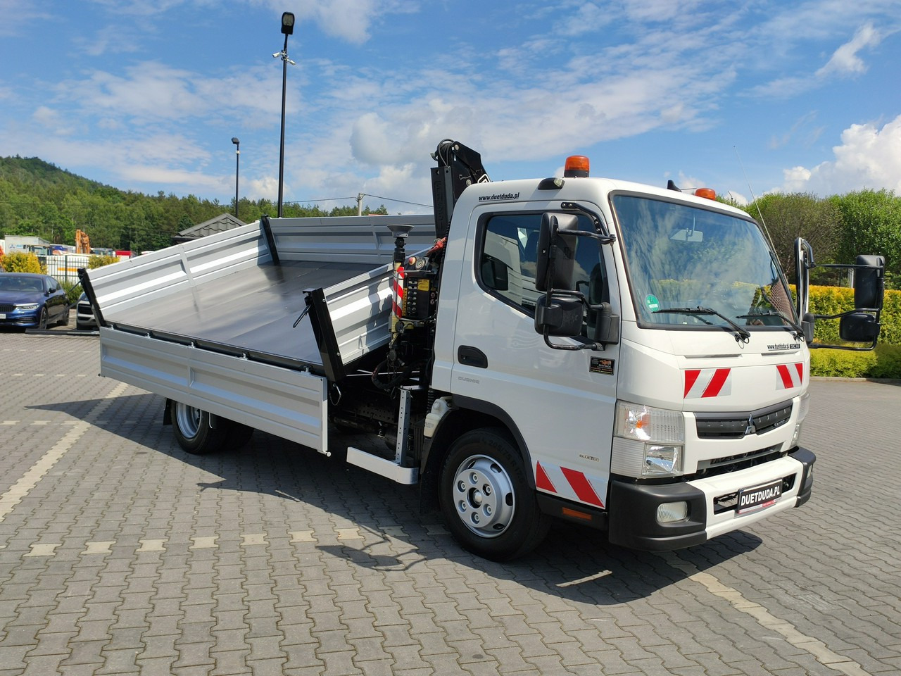 Mitsubishi Canter Fuso 9C18 3.0/180KM Automat, HDS FASSI F30 Wywrotka 3-str - قلابات, شاحنة كرين: صور 2 Mitsubishi Canter Fuso 9C18 3.0/180KM Automat, HDS FASSI F30 Wywrotka 3-str - قلابات, شاحنة كرين: صور 2