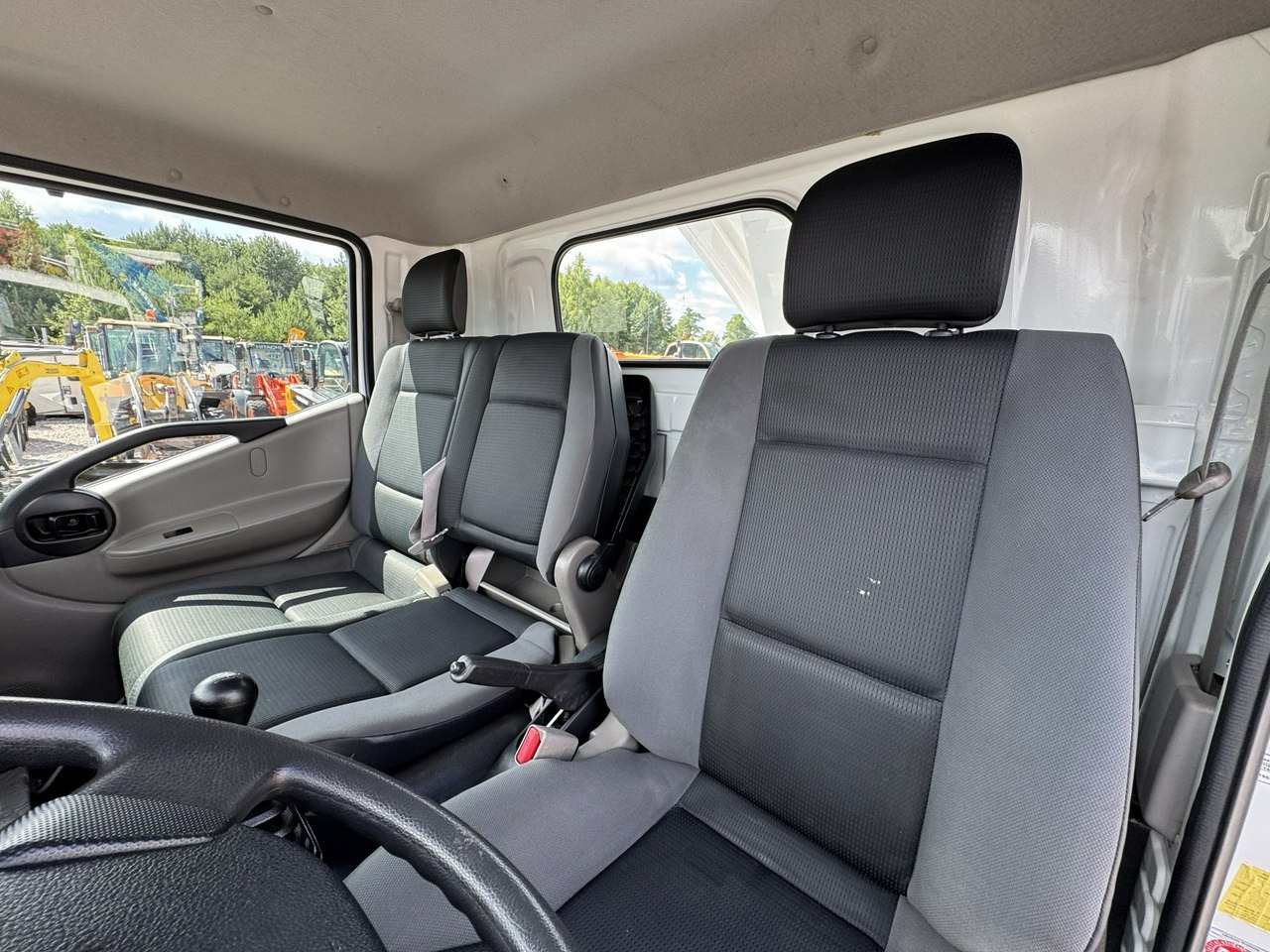 مصاعد الازدهار محمولة على شاحنة Nissan Cabstar: صور 27