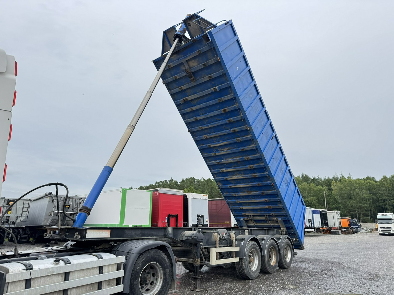 Ovibos Kargomil 35m STALOWA OKAZJA Stan Dobry !!! - قلابة نصف مقطورة: صور 1 Ovibos Kargomil 35m STALOWA OKAZJA Stan Dobry !!! - قلابة نصف مقطورة: صور 1