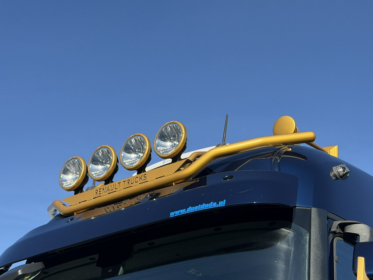 Renault Gama T 520 Standard Silnik 13litrów Euro 6 - شاحنة جرار: صور 5 Renault Gama T 520 Standard Silnik 13litrów Euro 6 - شاحنة جرار: صور 5