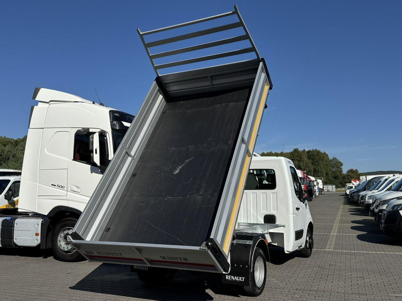 قلاب صغير Renault Master: صور 18