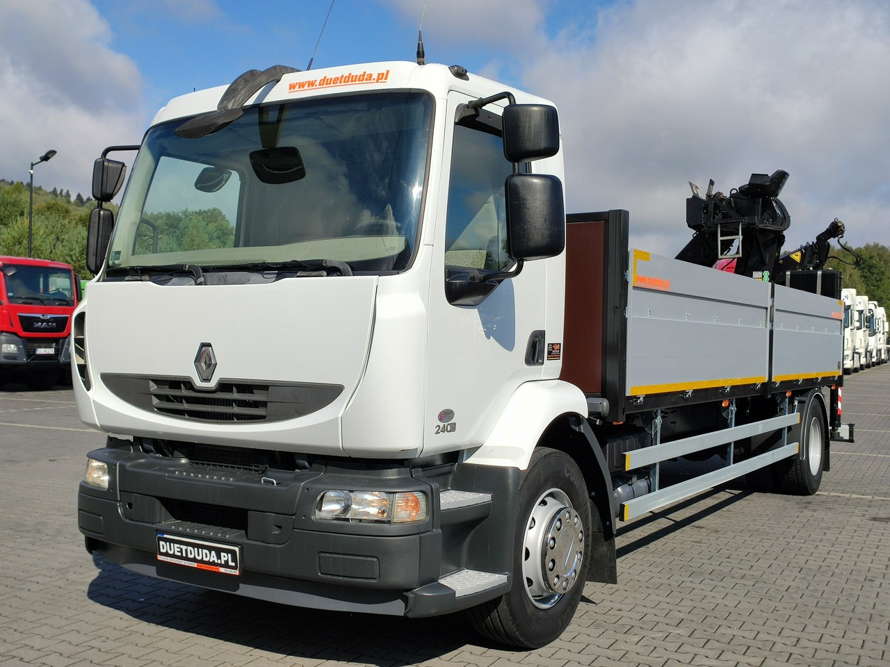 Renault Midlum 180.240DXI + HDS HYVA HB170E2 Udzwig 3.6Tony - شاحنات مسطحة, شاحنة كرين: صور 5 Renault Midlum 180.240DXI + HDS HYVA HB170E2 Udzwig 3.6Tony - شاحنات مسطحة, شاحنة كرين: صور 5