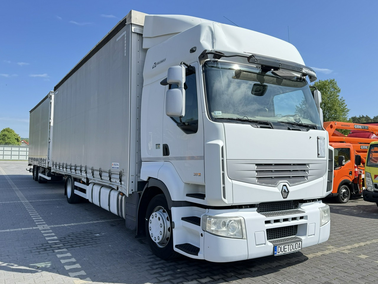 Renault Premium 380 DXi Euro 5 Firana 19 Palet Dach Zsuwany 18ton DMC - شاحنة ستارة: صور 4 Renault Premium 380 DXi Euro 5 Firana 19 Palet Dach Zsuwany 18ton DMC - شاحنة ستارة: صور 4