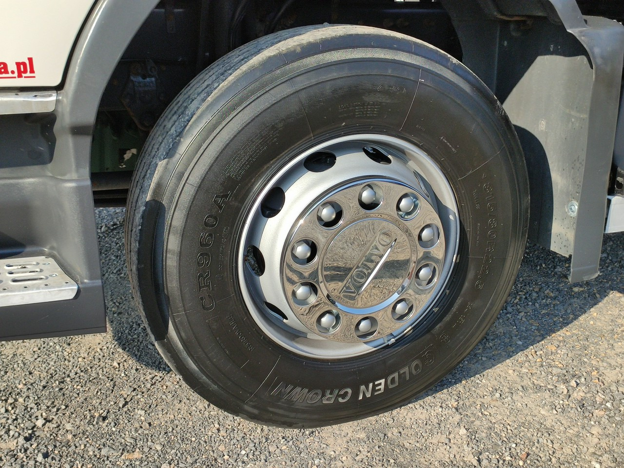 Volvo FM 440 6x4 HDS FASSI F170 Składany w Literę Z - شاحنات مسطحة, شاحنة كرين: صور 4 Volvo FM 440 6x4 HDS FASSI F170 Składany w Literę Z - شاحنات مسطحة, شاحنة كرين: صور 4