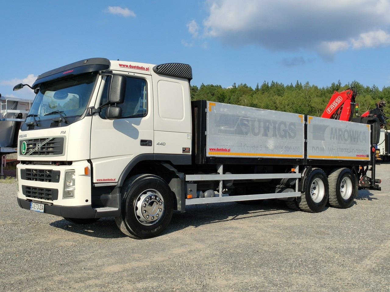 Volvo FM 440 6x4 HDS FASSI F170 Składany w Literę Z - شاحنات مسطحة, شاحنة كرين: صور 2 Volvo FM 440 6x4 HDS FASSI F170 Składany w Literę Z - شاحنات مسطحة, شاحنة كرين: صور 2