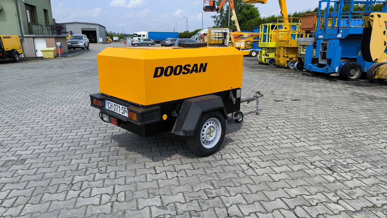 DOOSAN 731E - ضاغط الهواء: صور 1 DOOSAN 731E - ضاغط الهواء: صور 1