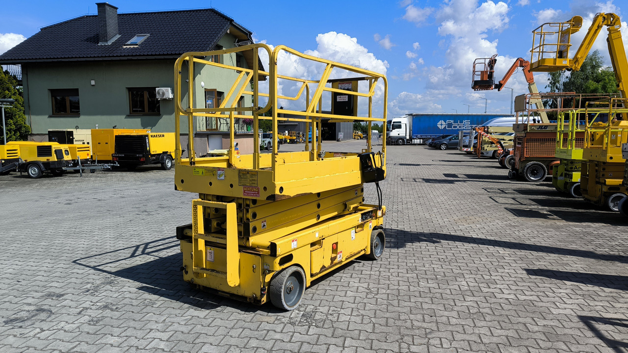 HAULOTTE Compact 10 - رافعات مقصية: صور 3 HAULOTTE Compact 10 - رافعات مقصية: صور 3