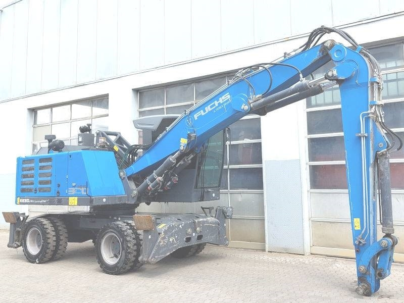 Fuchs MHL 320 F - حفارة النقل والشحن: صور 4 Fuchs MHL 320 F - حفارة النقل والشحن: صور 4