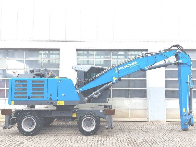 Fuchs MHL 320 F - حفارة النقل والشحن: صور 5 Fuchs MHL 320 F - حفارة النقل والشحن: صور 5
