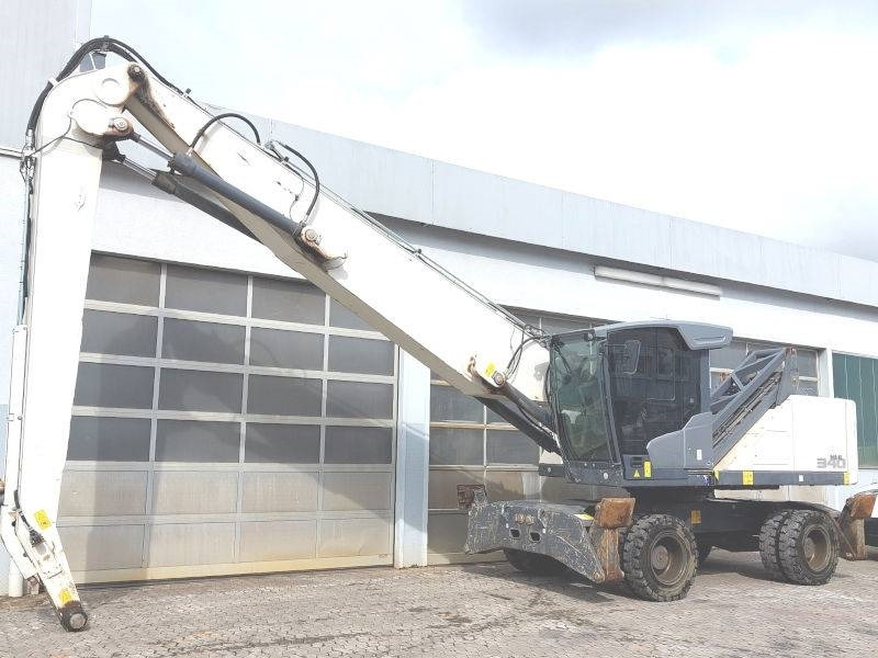 Fuchs MHL 340 F - حفارة النقل والشحن: صور 2 Fuchs MHL 340 F - حفارة النقل والشحن: صور 2