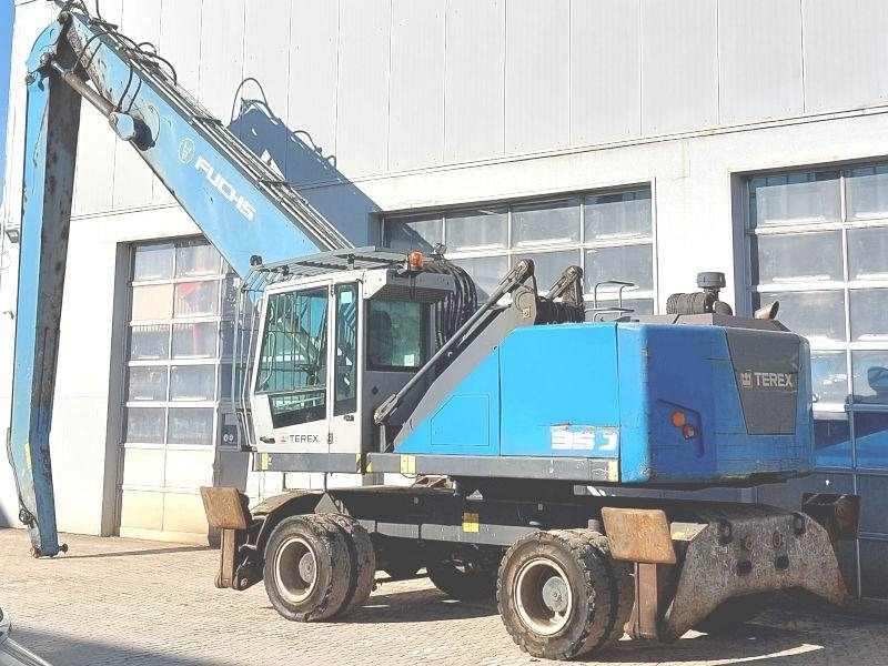 Fuchs MHL 350 F - حفارة النقل والشحن: صور 3 Fuchs MHL 350 F - حفارة النقل والشحن: صور 3