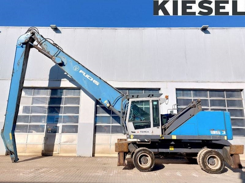 Fuchs MHL 350 F - حفارة النقل والشحن: صور 1 Fuchs MHL 350 F - حفارة النقل والشحن: صور 1