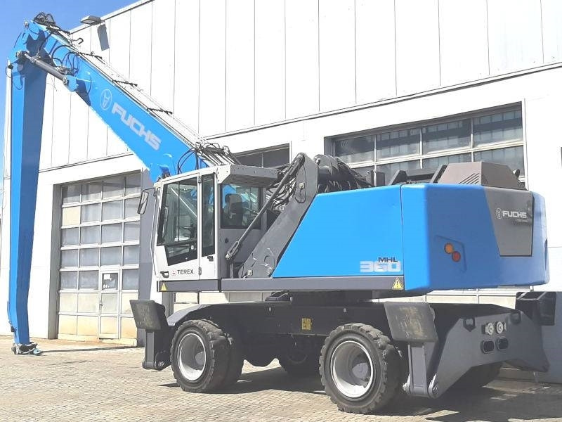 Fuchs MHL 360 F - حفارة النقل والشحن: صور 3 Fuchs MHL 360 F - حفارة النقل والشحن: صور 3
