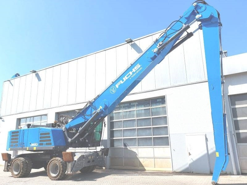 Fuchs MHL 360 F - حفارة النقل والشحن: صور 4 Fuchs MHL 360 F - حفارة النقل والشحن: صور 4
