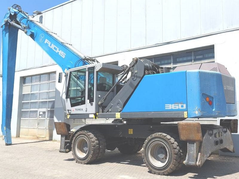 Fuchs MHL 360 F - حفارة النقل والشحن: صور 3 Fuchs MHL 360 F - حفارة النقل والشحن: صور 3