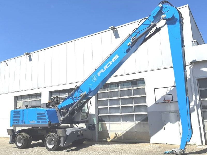 Fuchs MHL 360 F - حفارة النقل والشحن: صور 4 Fuchs MHL 360 F - حفارة النقل والشحن: صور 4
