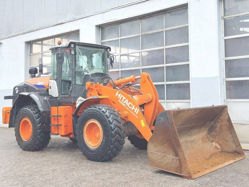 Hitachi ZW 180-6 - اللودر بعجل: صور 4 Hitachi ZW 180-6 - اللودر بعجل: صور 4