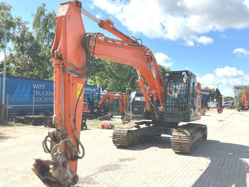 Hitachi ZX 225 US LC-6 - حفارات زحافة: صور 2 Hitachi ZX 225 US LC-6 - حفارات زحافة: صور 2