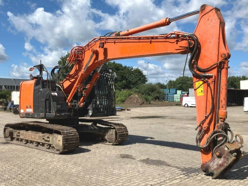 Hitachi ZX 225 US LC-6 - حفارات زحافة: صور 4 Hitachi ZX 225 US LC-6 - حفارات زحافة: صور 4
