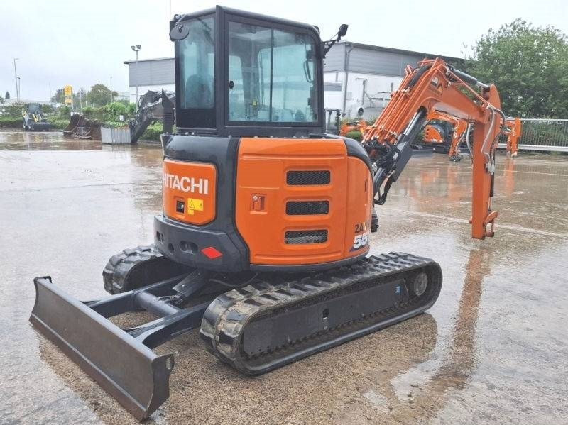 Hitachi ZX 55 U-6 - حفارة مصغرة: صور 5 Hitachi ZX 55 U-6 - حفارة مصغرة: صور 5