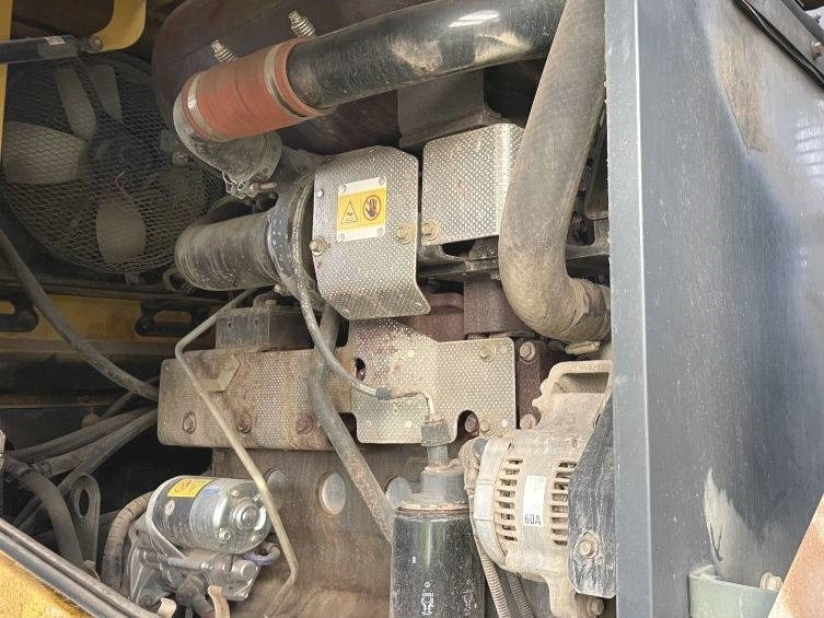 Komatsu WA 200 PT-5 - اللودر بعجل: صور 5 Komatsu WA 200 PT-5 - اللودر بعجل: صور 5
