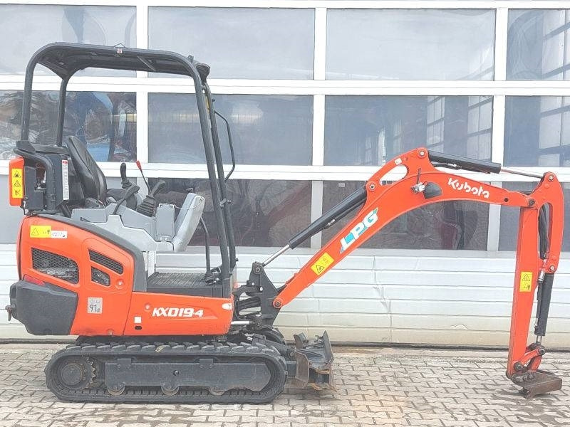 Kubota KX019-4 LPG - حفارة مصغرة: صور 5 Kubota KX019-4 LPG - حفارة مصغرة: صور 5