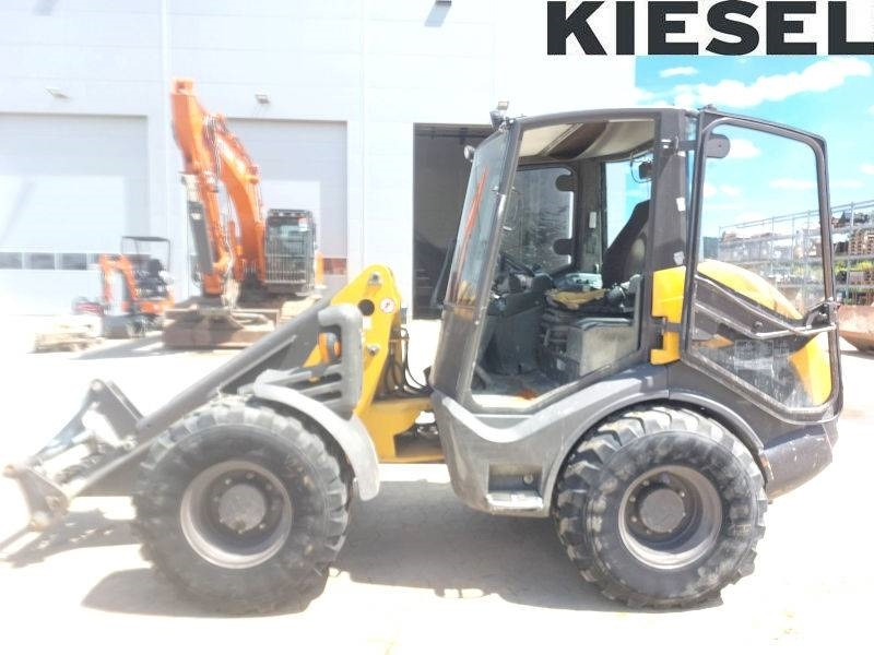 Mecalac AX 1000 - شيول صغير: صور 1 Mecalac AX 1000 - شيول صغير: صور 1