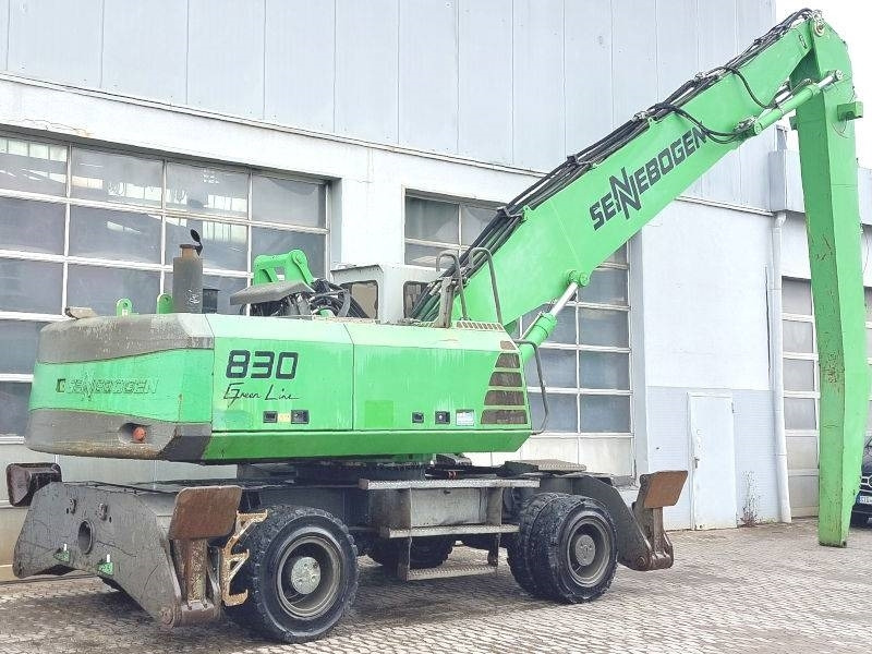 Sennebogen 830 - حفارة النقل والشحن: صور 5 Sennebogen 830 - حفارة النقل والشحن: صور 5