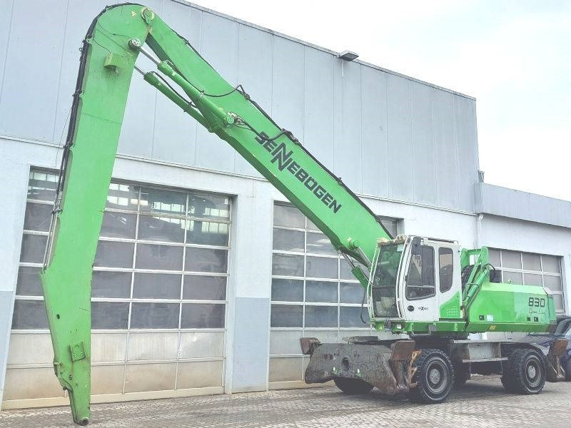 Sennebogen 830 - حفارة النقل والشحن: صور 2 Sennebogen 830 - حفارة النقل والشحن: صور 2