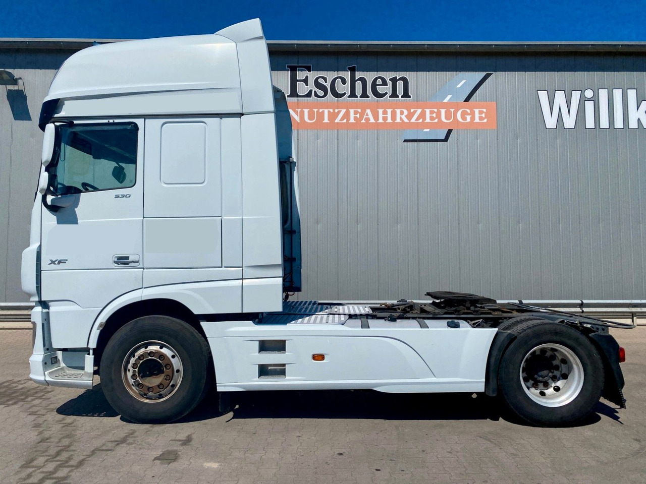 DAF XF 530 Super Space Cab | Hydraulik*Standklima - شاحنة جرار: صور 2 DAF XF 530 Super Space Cab | Hydraulik*Standklima - شاحنة جرار: صور 2