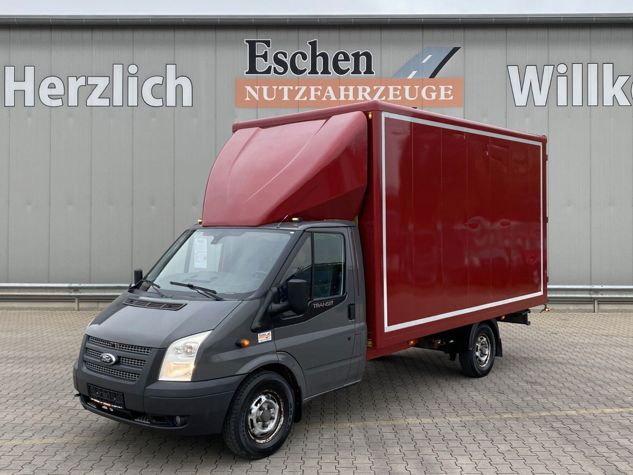 Ford Transit 140 T 350 Möbelkoffer| 3xSitze*ABS*ESP - الشاحنات الصغيرة صندوق مغلق: صور 1 Ford Transit 140 T 350 Möbelkoffer| 3xSitze*ABS*ESP - الشاحنات الصغيرة صندوق مغلق: صور 1