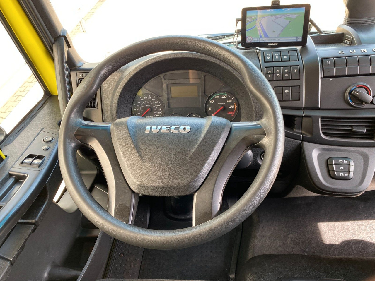 بصندوق مغلق شاحنة Iveco 160-250 Eurocargo | LBW 2,00to.*3x Sitze*Navi*AC: صور 16